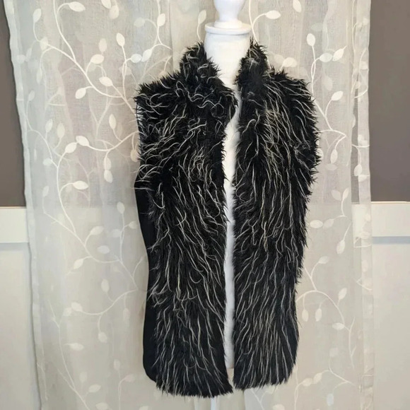 Vintage Victoria Pappas Faux Fur Vest, Black with White Detail, Size L - Picture 1 of 6